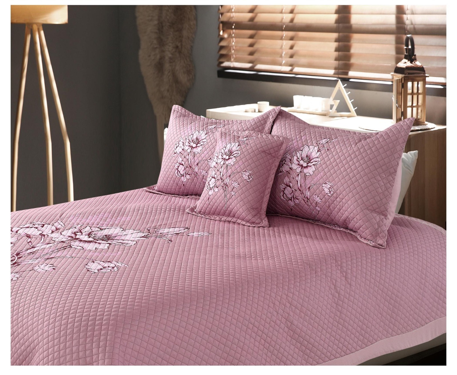 https://morpankhdecors.com/panel/assets/images/product/16914182488937alice-set-of-king-size-glaze-cotton-double-bed-bedsheet-bedcover-floral-print-design-with-2-matching-design-pillow-covers-and-1-cushion-cover-quilted-bedcover-flat-bedsheet-new-arrival-fres.jpeg